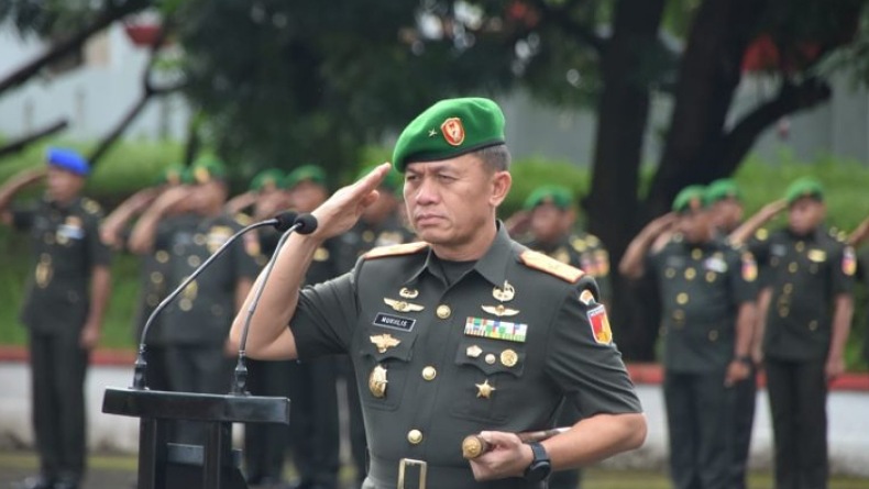 Kenang Perjuangan Pahlawan, Danrem 131/ Santiago Ziarah ke Taman Makam Pahlawan Kairagi Manado