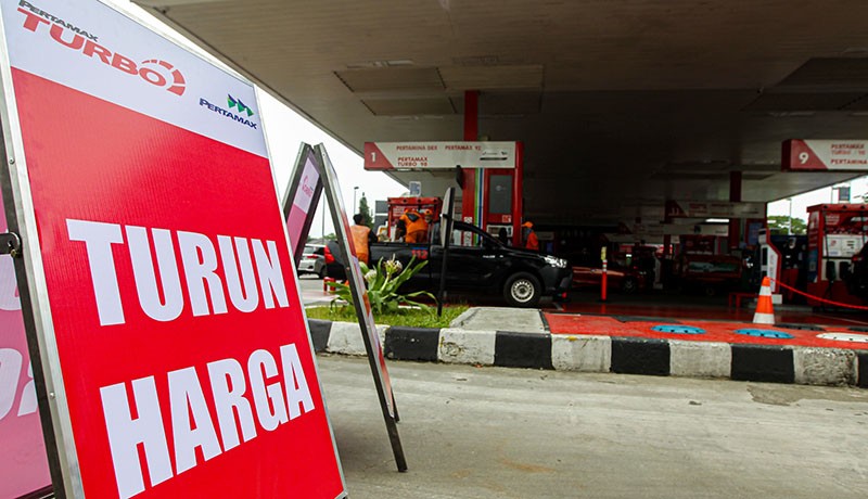 Harga Pertamax Turun Jadi Rp 12.800 Per Liter, Begini Suasana SPBU - Bagian 3