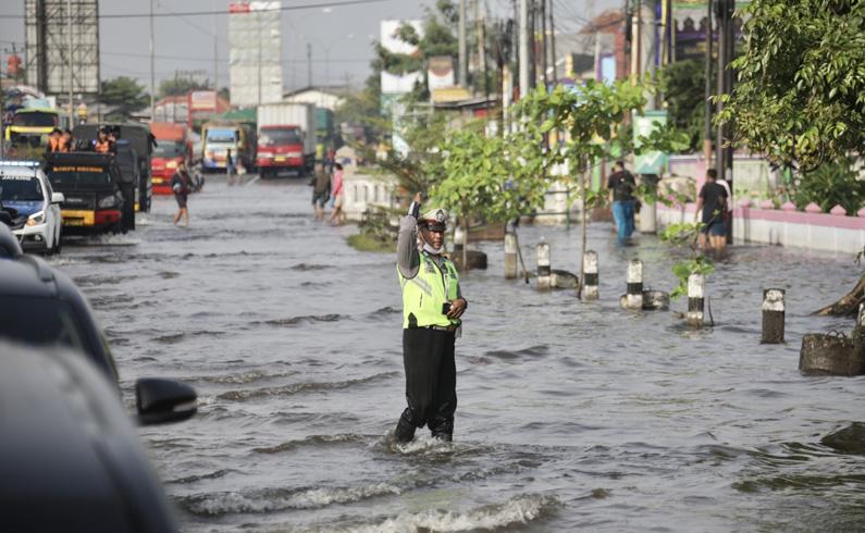 Kapolda Jateng Sebut Hujan di Kota Semarang Akan Dialihkan Pakai Pesawat