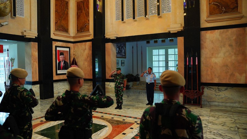 Pertemuan Menhan Prabowo-KSAL Bahas Penguatan Matra Laut - Bagian 3