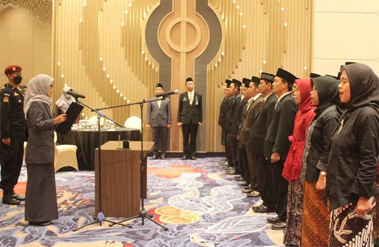 Lantik Panitia Pemilihan Kecamatan, KPU Kulonprogo: Penyelenggara Pemilu Harus Berpegang Kode Etik