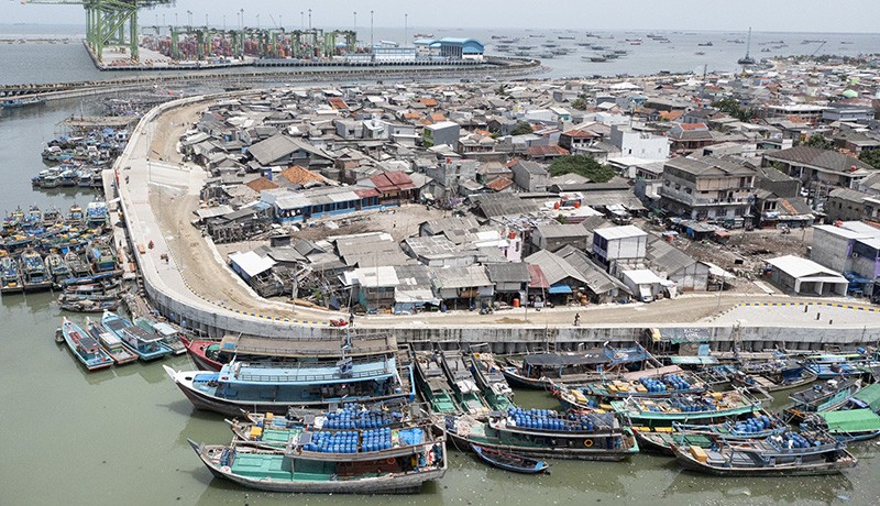 Tanggul Penahan Banjir Rob Kali Baru Selesai Dibangun - Bagian 2