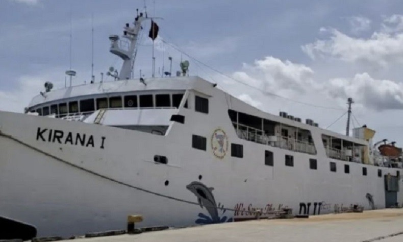 title Sungai Mentaya Surut, Keberangkatan Kapal dari Sampit ke Surabaya Tertunda Sungai Mentaya Surut, Keberangkatan Kapal dari Sampit ke Surabaya Tertunda