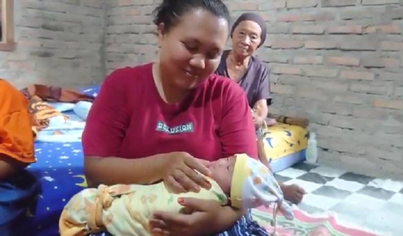 Lampung Selatan Geger, Bayi Perempuan Baru Lahir Ditemukan di Pos Ronda