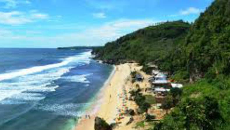 Jalan-jalan ke Pantai Pok Tunggal: Daya Tarik, Rute, hingga Harga Tiket Masuk