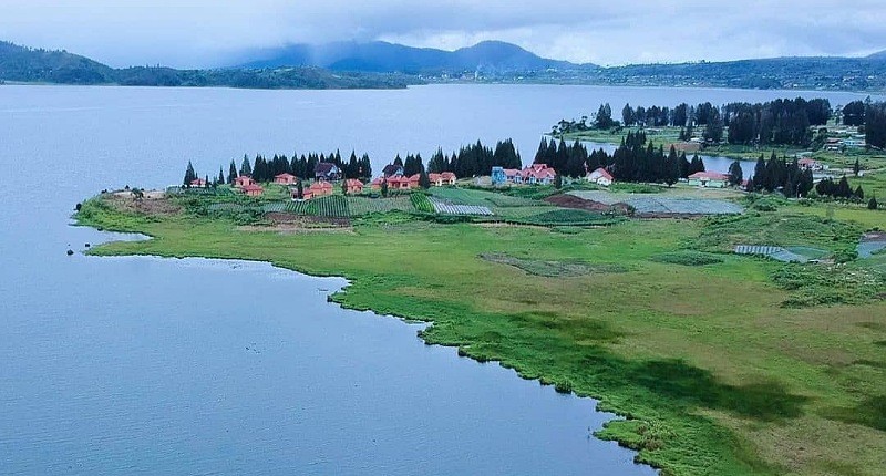 Mengenal Danau Kembar di Sumatera Barat yang Eksotis, Pemandangannya Mirip Luar Negeri