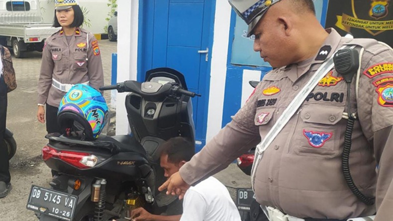 Satlantas Polres Bitung Gelar Razia, Pelanggar Disuruh Lepas Knalpot Nonstandar