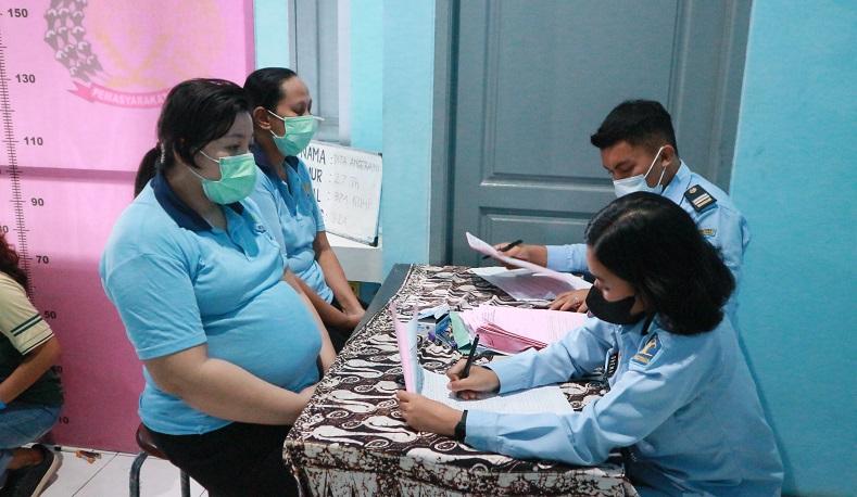 Ibu Hamil 29 Minggu Ditahan di Rutan Perempuan Surabaya, Begini Perlakuannya