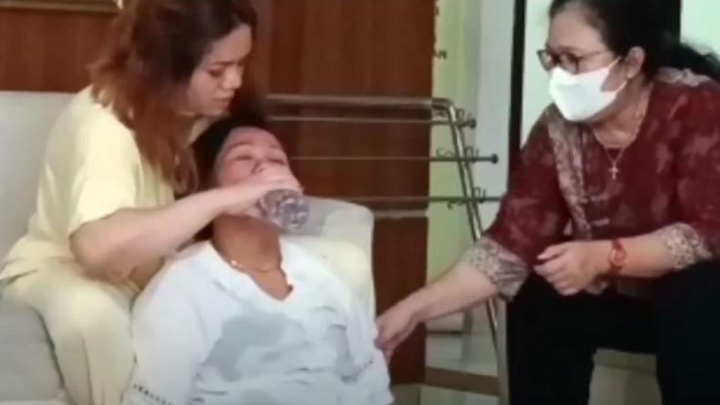 Ibu di Medan Kerasukan Arwah Anaknya saat Hadiri Sidang Pembunuhan Serda Wira Sitorus