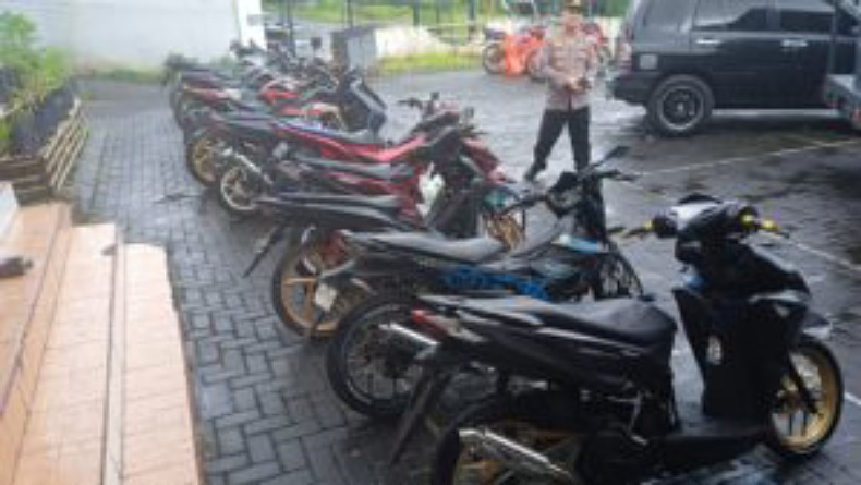 title Knalpot Racing di Manado Makin Merajalela, 12 Motor Dirazia Knalpot Racing di Manado Makin Merajalela, 12 Motor Dirazia
