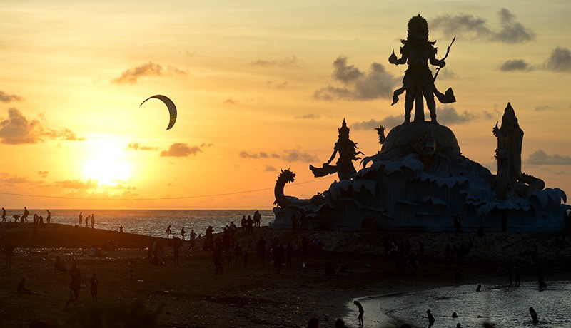 Patung Triratna Amreta Bhuwana, Ikon Baru Pariwisata Pantai Jerman Bali - Bagian 1