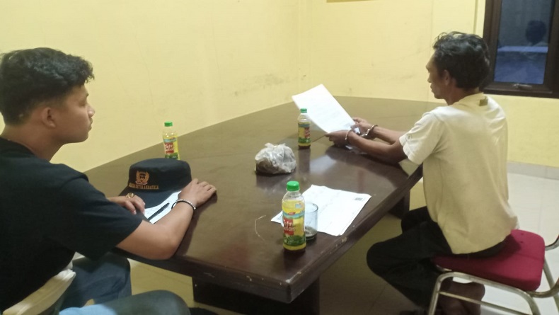 Ayah Bejat, Naik Plafon untuk Perkosa Anak Tiri Usia 6 Tahun di Kamar