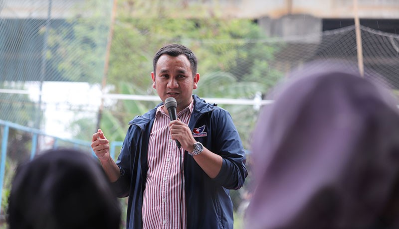 Ketua DPW Partai Perindo DKI Jakarta Effendi Syahputra Resmikan Lapangan Serbaguna - Bagian 2