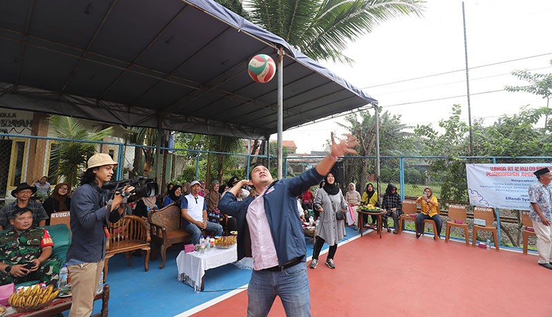 Ketua DPW Partai Perindo DKI Jakarta Effendi Syahputra Resmikan Lapangan Serbaguna - Bagian 3