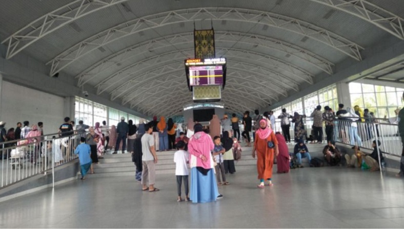Gunung Semeru Erupsi, Penerbangan Bandara Lombok Dipastikan Tetap Normal