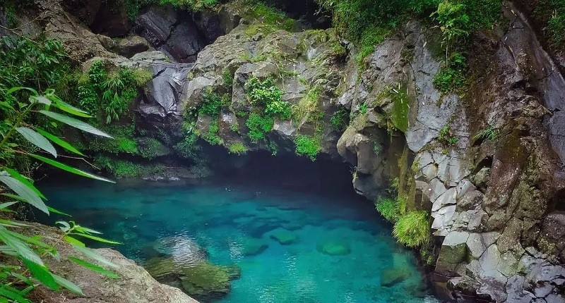 Telaga Sunyi Purwokerto, Surga Underwater yang Tersembunyi di Kaki ...