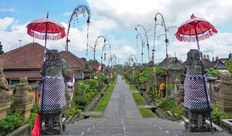 Keunikan Penglipuran, Desa Paling Bersih di Bali yang Dikelilingi Hutan Bambu