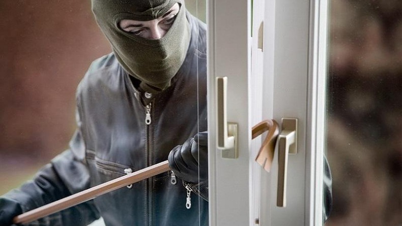 Curi HP dan Tabung Gas, Residivis Pencurian Ini Coba Kabur saat Ditangkap