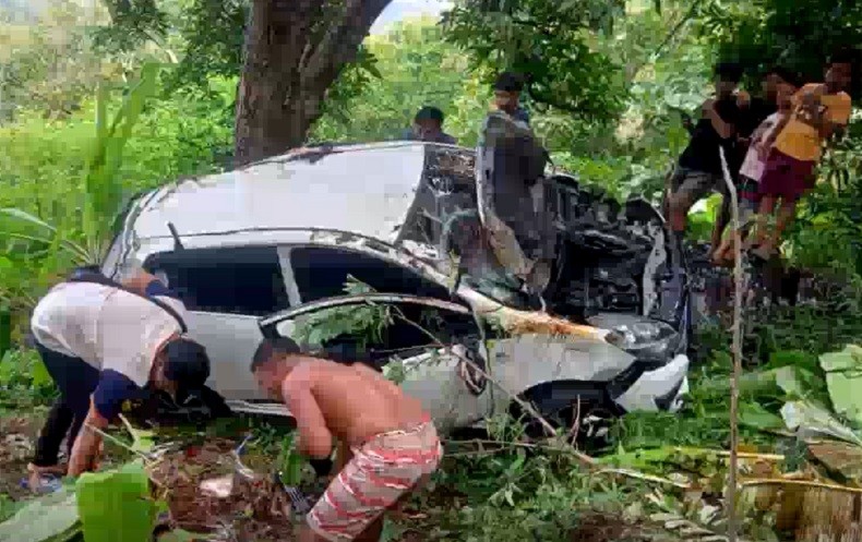 Mobil Turis Rusia Nyemplung ke Jurang Sedalam 25 Meter di Buleleng