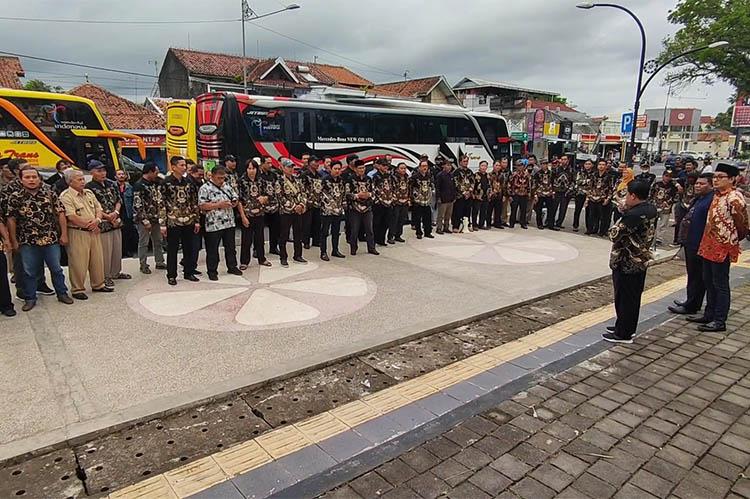 Revisi Undang-undang Desa Dicoret dari Prolegnas, Ratusan Kades Purworejo Geruduk DPR