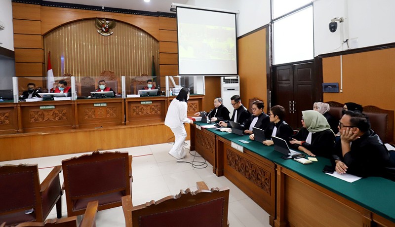 Putri Candrawathi Dituntut 8 Tahun Penjara - Bagian 3