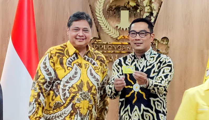 Ridwan Kamil Pakai Jas Kuning, Resmi Masuk Partai Golkar  - Bagian 2