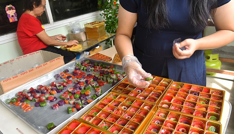 Produksi Kue Keranjang Mini - Bagian 2