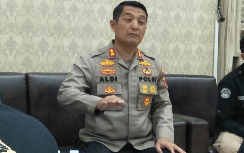 title Kapolres Cimahi Ancam Tindak Tegas Geng Motor yang Resahkan Masyarakat Kapolres Cimahi Ancam Tindak Tegas Geng Motor yang Resahkan Masyarakat
