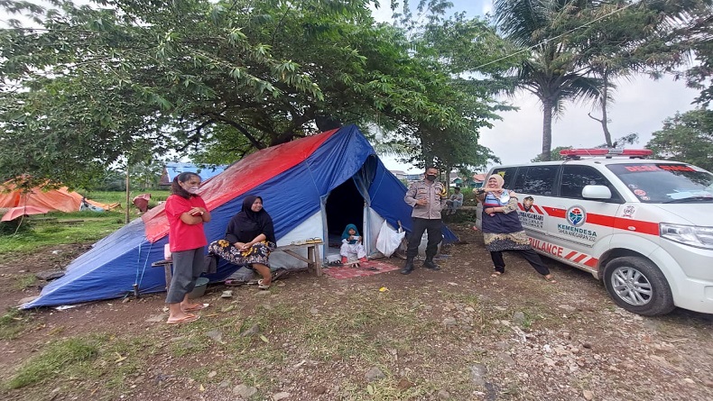Pengungsi Gempa Cianjur Terjangkit Gatal-gatal Parah, Dokter Sebut Scabies 