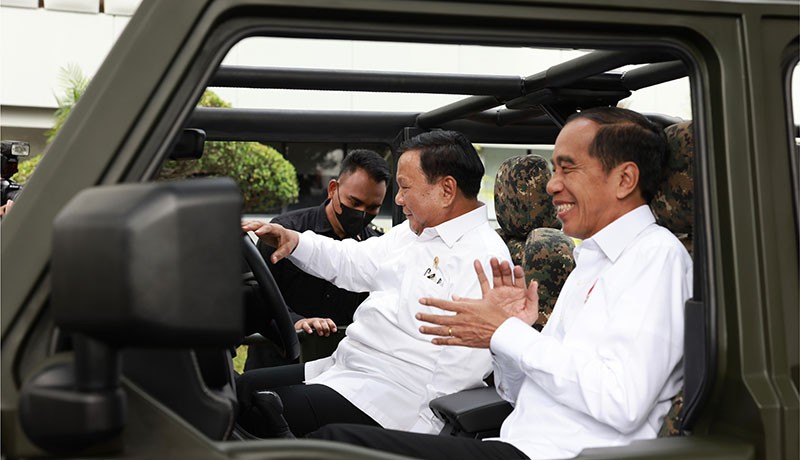 Momen Prabowo Bawa Rantis Maung Jadi Sopir Jokowi  - Bagian 3