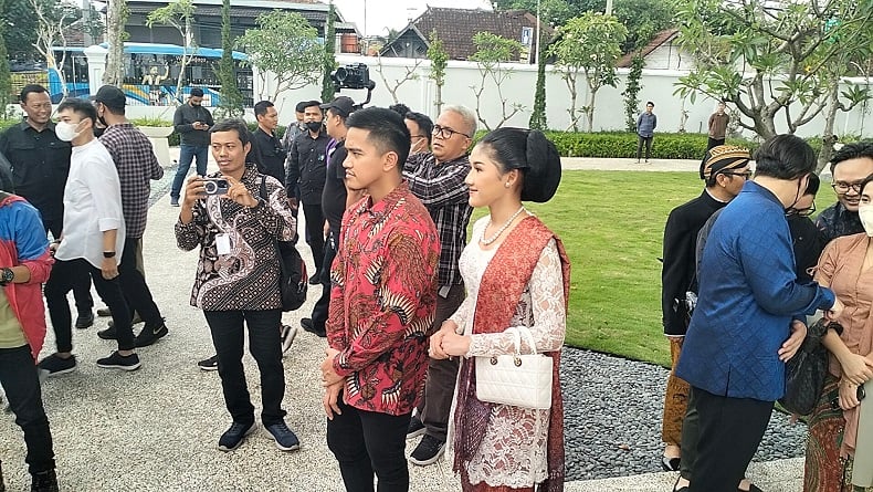 Erina Sebut Kaesang Sosok Romantis, Sering Bilang I Love You