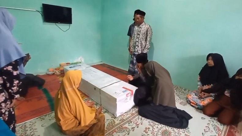 title Buruh Migran Asal Kendal Jatuh dari Lantai 8 Apartemen di Malaysia Buruh Migran Asal Kendal Jatuh dari Lantai 8 Apartemen di Malaysia
