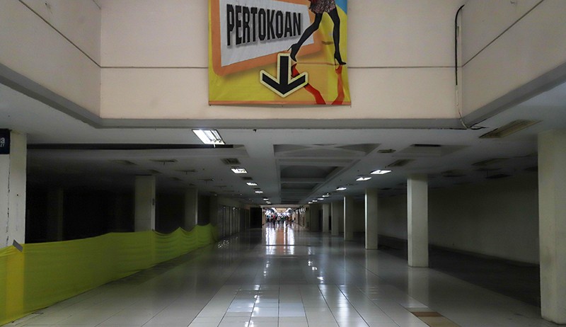 Potret Blok M Mal, Tempat Nongkrong Anak Gaul 80-90an Kini Sepi - Bagian 1