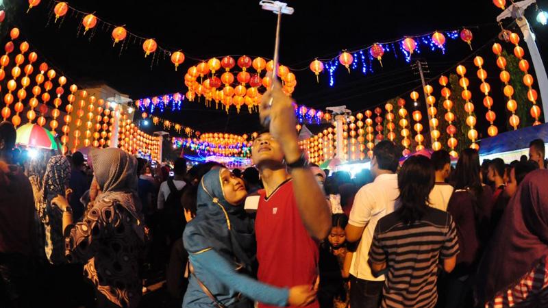 title Tradisi Kawin Ampyang, Pembauran Etnis Jawa dan Tionghoa di Kampung Pecinan Solo Tradisi Kawin Ampyang, Pembauran Etnis Jawa dan Tionghoa di Kampung Pecinan Solo