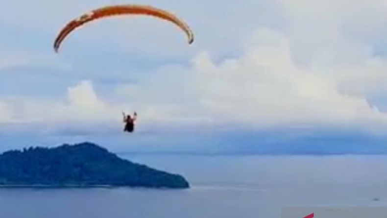 Atlet Paralayang Promosikan Potensi Wisata Paralayang Gorontalo Utara