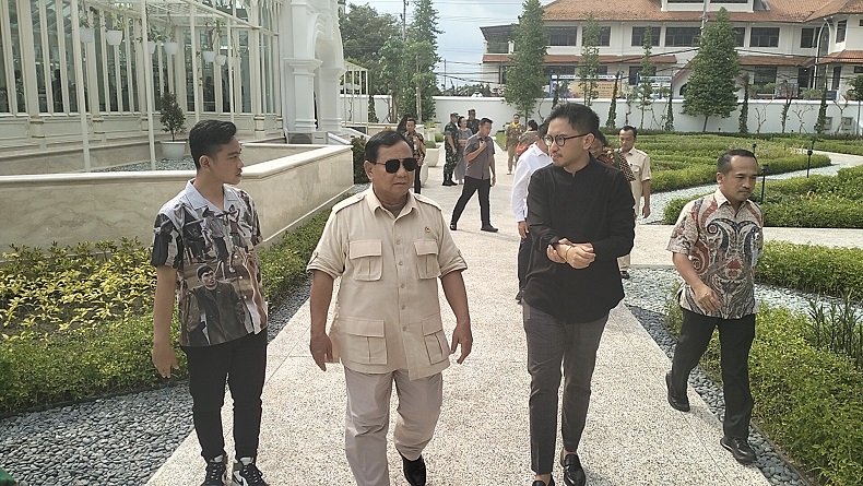 Berkunjung ke Solo, Prabowo Subianto Bernostalgia di Pura Mangkunegaran