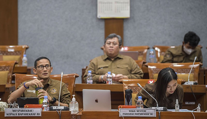 Wamenparekraf Angela Tanoesoedibjo Hadiri Rapat bersama Komisi X DPR - Bagian 2
