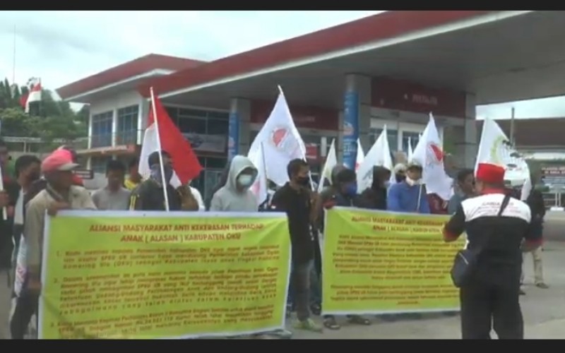SPBU di OKU yang Sekap 3 Anak di Toilet Didemo Warga