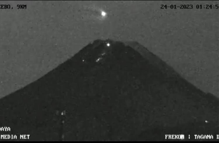 Viral Video Benda Langit di Sekitar Gunung Merapi, Begini Penjelasan BPPTKG