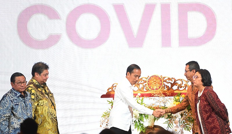 Presiden Jokowi Minta Tetap Waspada dalam Fase Transisi Pascapandemi Covid-19 - Bagian 2