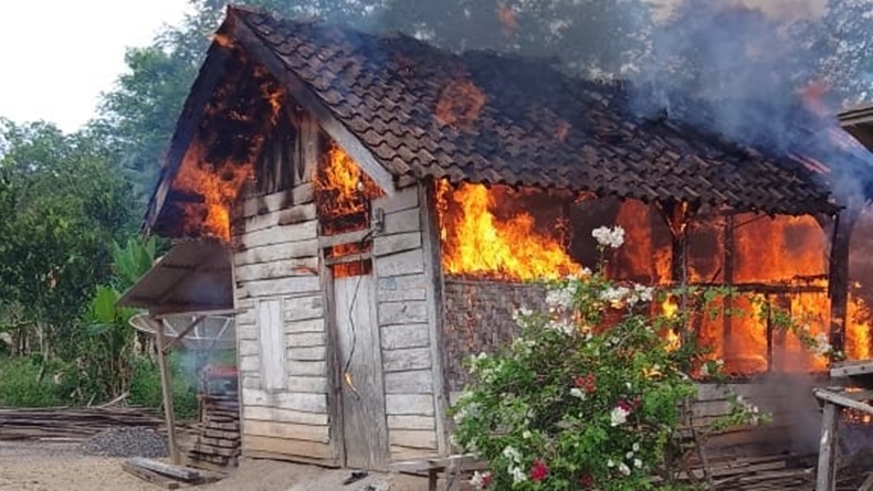 Kebakaran di Way Kanan, 1 Rumah Ludes Dilalap Api