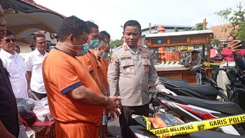 Nyamar Jadi Pegawai Pemkot, Komplotan Pencuri di Madiun Satroni Rumah Warga