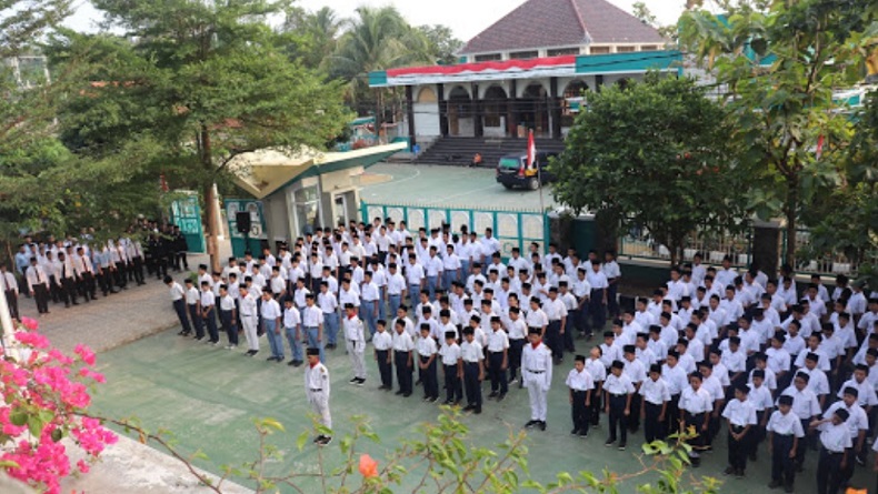 Pesantren di Depok, Ada yang Gratis dan Khusus Perempuan