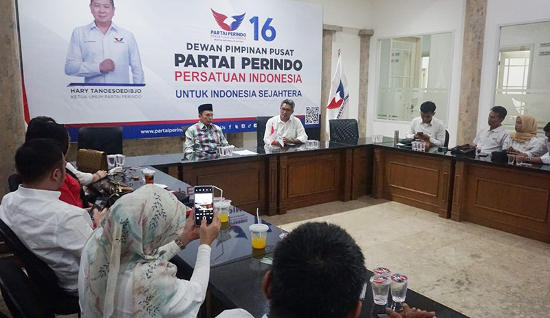 TGB Zainul Majdi Minta Garda Rajawali Perindo Serius Garap Pemilih Pemula - Bagian 1