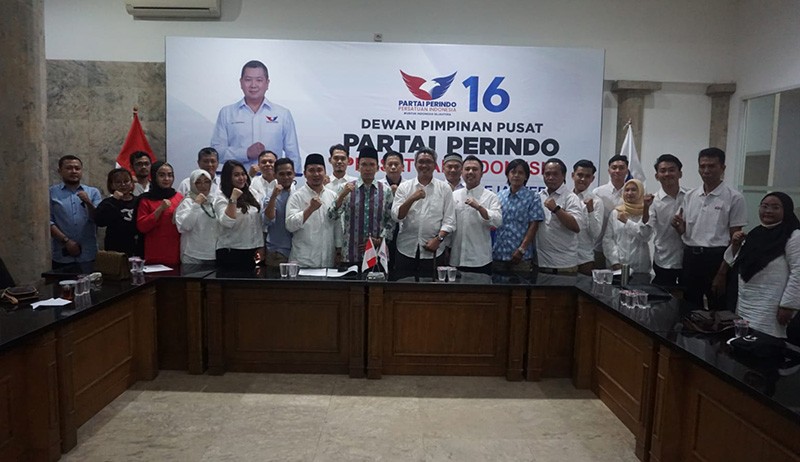 TGB Zainul Majdi Minta Garda Rajawali Perindo Serius Garap Pemilih Pemula - Bagian 3