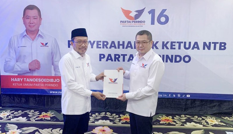 HT Serahkan SK Pengangkatan Ketua NTB Partai Perindo - Bagian 2