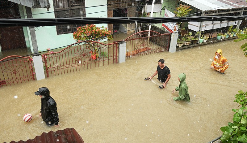 Banjir Manado Masuk hingga Permukiman Warga