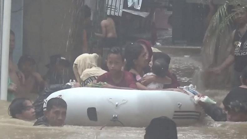 Update Bencana Banjir dan Longsor di Manado : 3 Orang Tewas dan 2 Hilang