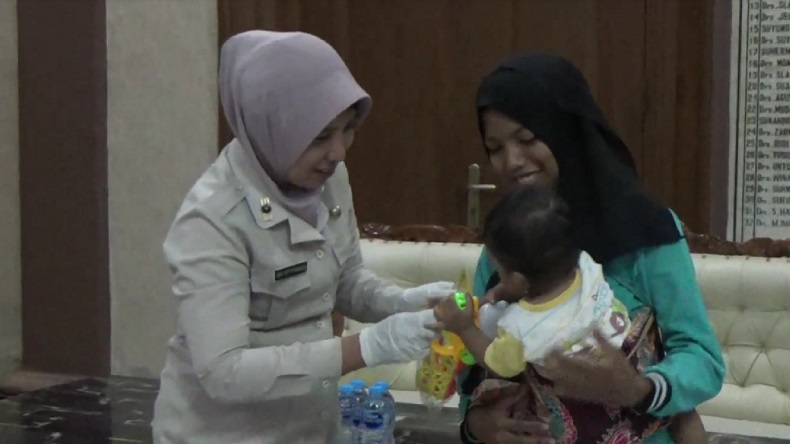 Haru, Bayi 8 Bulan Korban Penculikan di Bondowoso Diserahkan Kembali ke Orang Tua