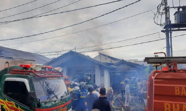 Perempuan di Singkawang Ditangkap Polisi usai Bakar Rumah Adik Kandung